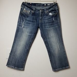 Miss me distressed capri size 30
